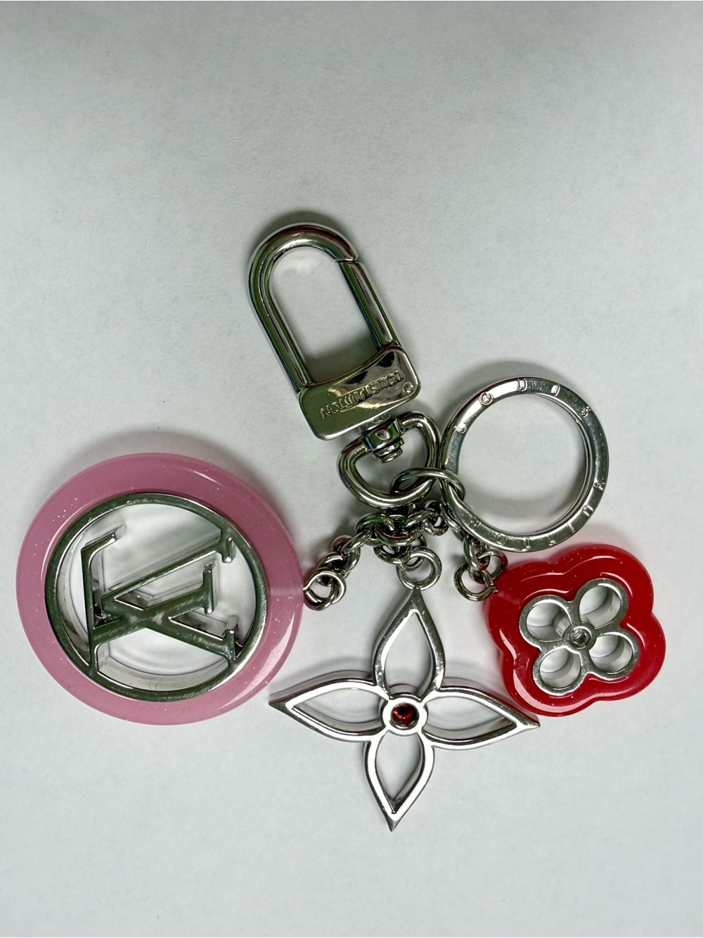 Louis Vuitton Fleur de Monogram Key Holder & Bag Charm - Silver/Pink/Red - Picture 3 of 7